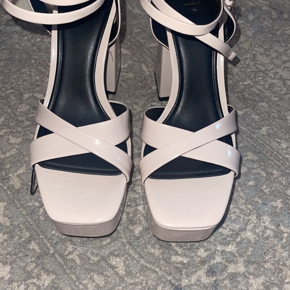 Zara Wedges Size 40 NWOT - Picture 2 of 7